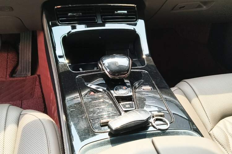 Used BYD Han 2023 DM-i Champion Edition 121KM Prestige Model Gear Lever