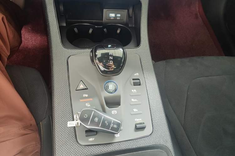 Used BYD Han 2023 DM-p War God Edition Gear Lever