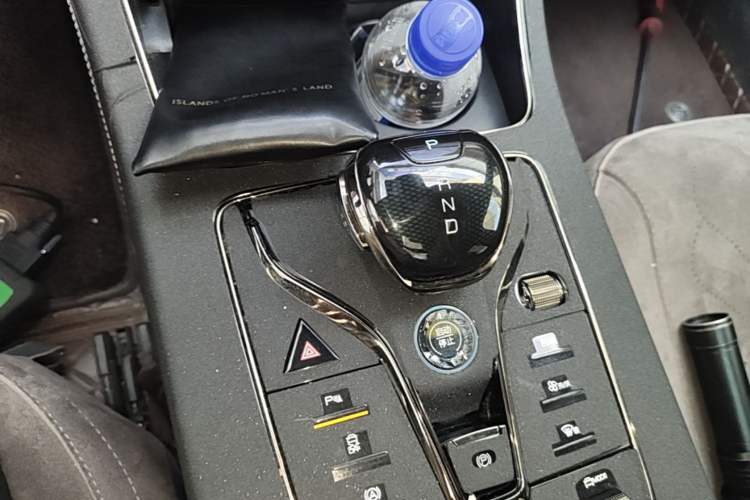 Used BYD Han 2023 EV Champion Edition 506KM Front-Wheel-Drive Premium Model Gear Lever