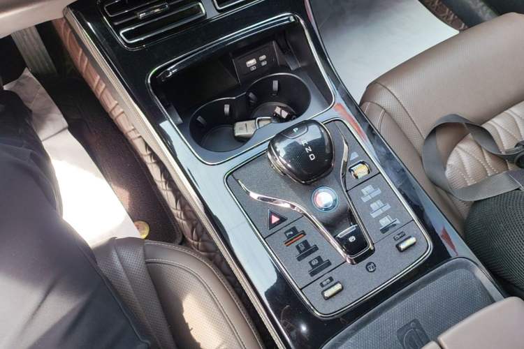 Used BYD Han 2023 EV Champion Edition 605KM Front-Drive Premium Model Gear Lever