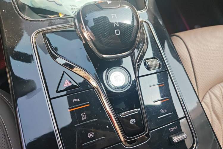 Used BYD Han 2023 EV Champion Edition 605KM Front-Drive Premium Model Gear Lever