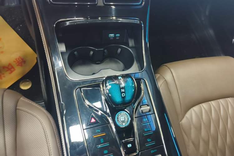 Used BYD Han 2023 EV Champion Edition 506KM Front-Wheel-Drive Premium Model Gear Lever