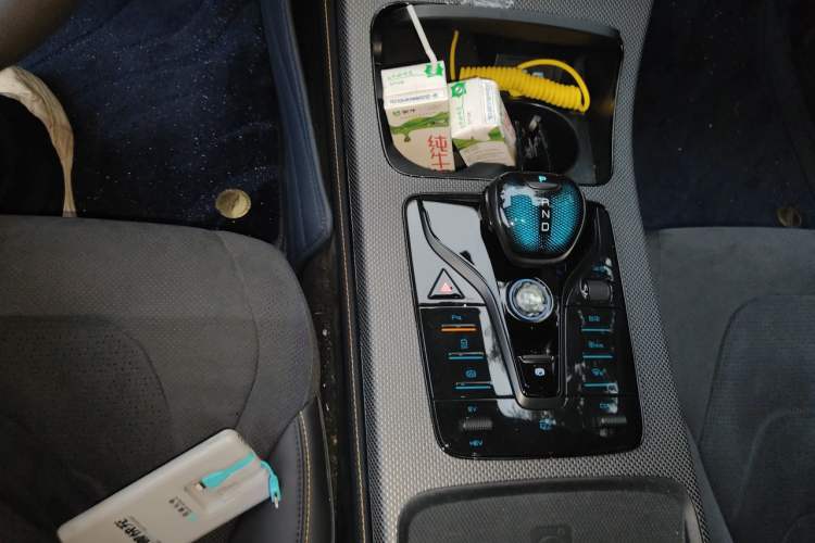 Used BYD Han 2023 DM-p War God Edition Gear Lever