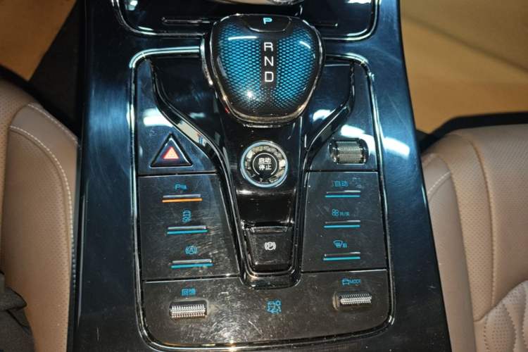 Used BYD Han 2023 EV Champion Edition 605KM Front-Drive Premium Model Gear Lever