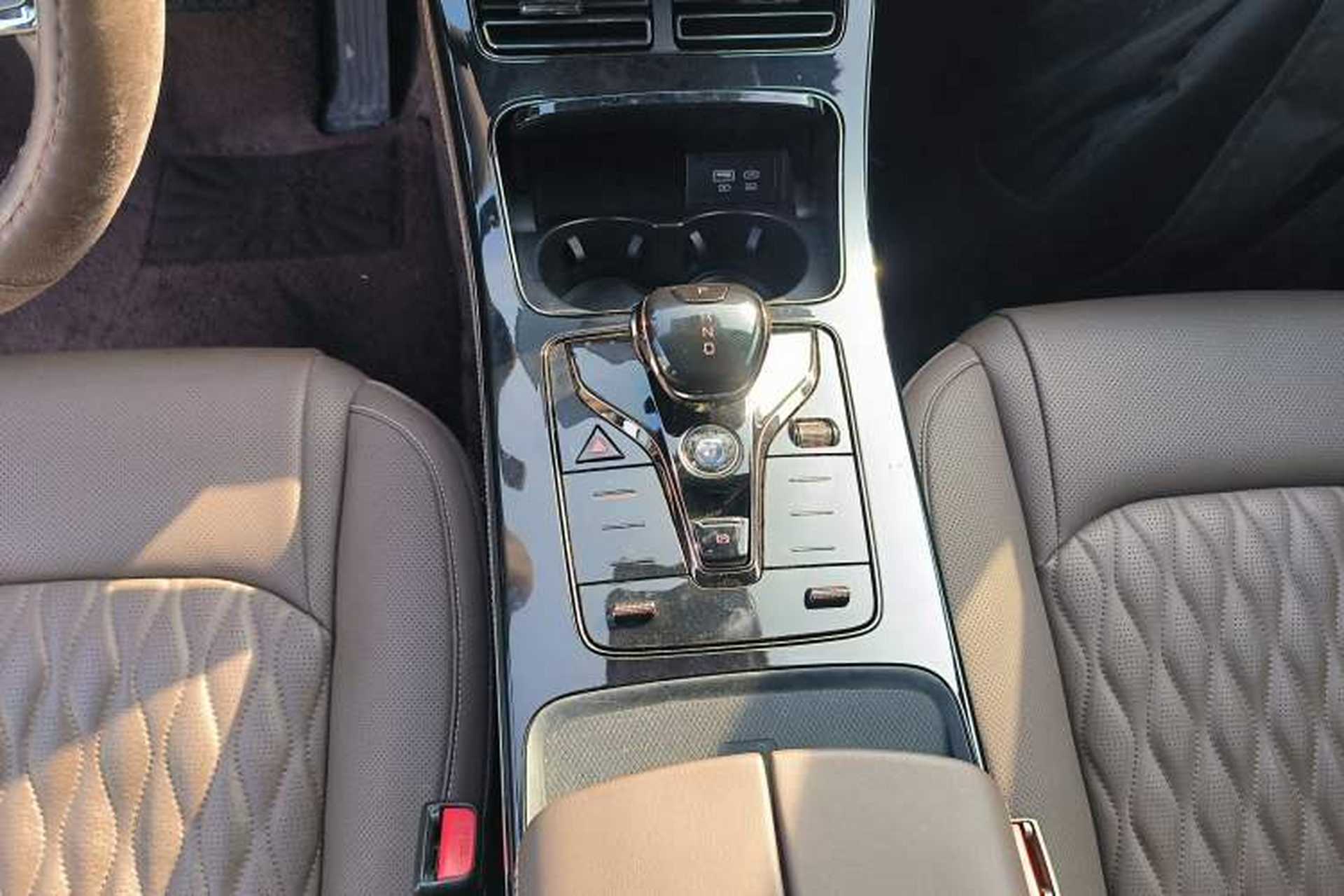 Used BYD Han 2023 EV Champion Edition 605KM Front-Drive Premium Model Gear Lever