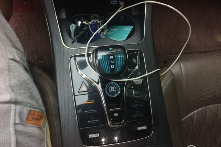 Used BYD Han 2023 DM-i Champion Edition 121KM Prestige Model Gear Lever