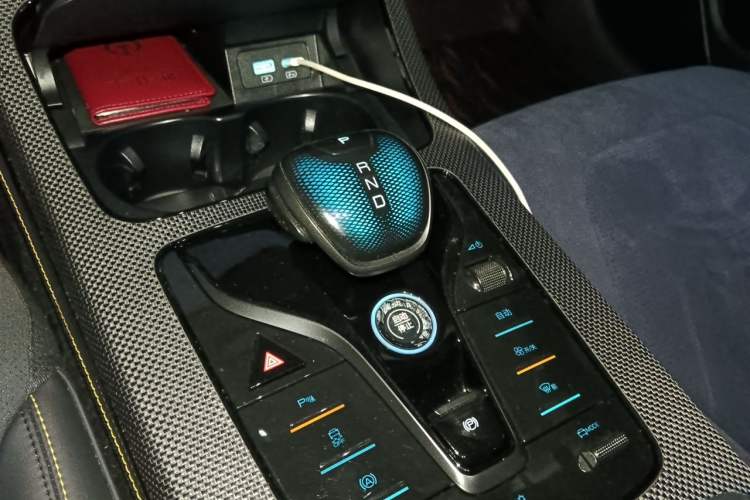 Used BYD Han 2023 DM-p War God Edition Gear Lever