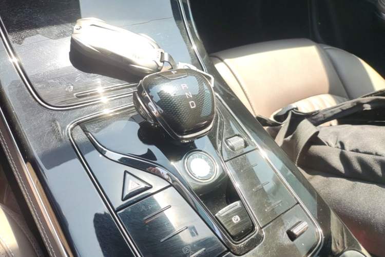 Used BYD Han 2023 DM-i Champion Edition 121KM Prestige Model Gear Lever
