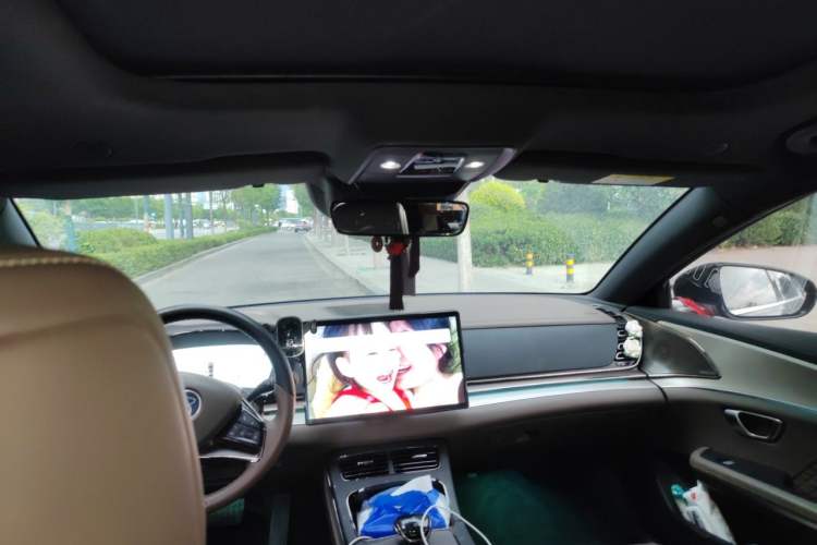 Used BYD Han 2023 EV Champion Edition 605KM Front-Drive Premium Model Headliner