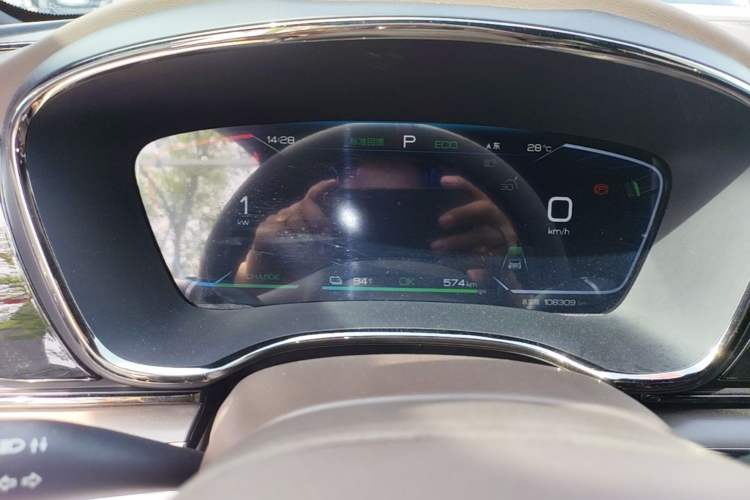 Used BYD Han 2023 EV Champion Edition 605KM Front-Drive Premium Model Instrument Cluster