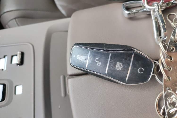 Used BYD Han 2023 DM-i Champion Edition 121KM Prestige Model Interior 1