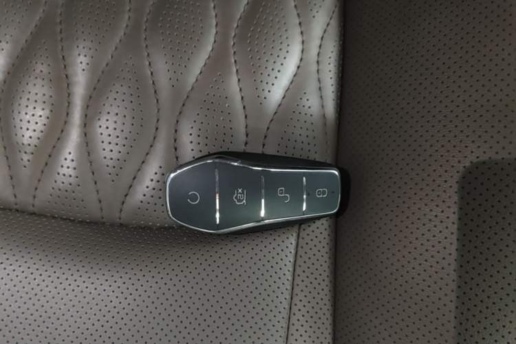 Used BYD Han 2023 DM-i Champion Edition 121KM Prestige Model Interior 1
