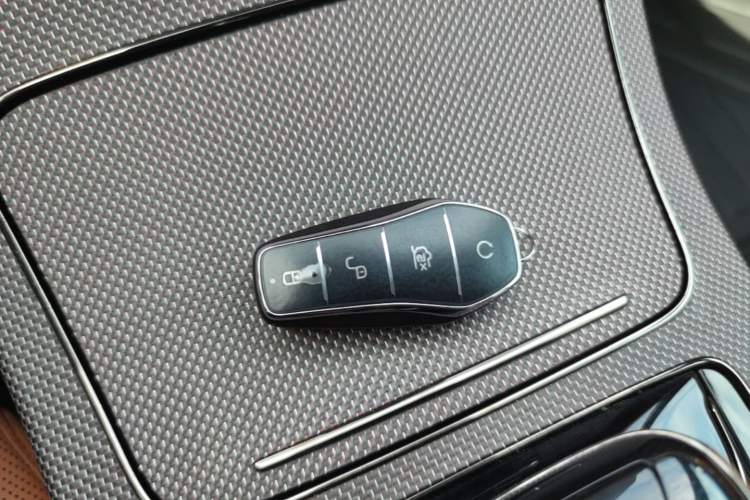 Used BYD Han 2023 EV Champion Edition 610KM All-Wheel-Drive Flagship Model Interior 1