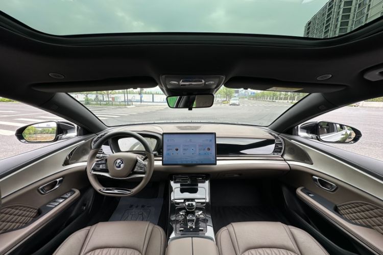 Used BYD Han 2023 DM-i Champion Edition 121KM Prestige Model Interior 12