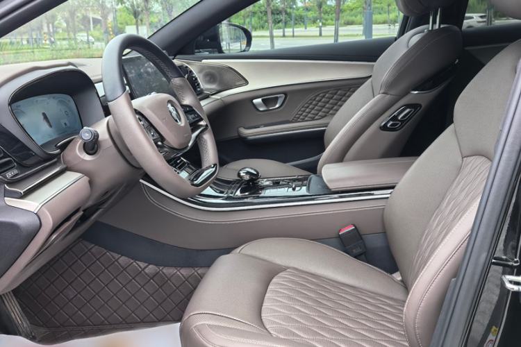 Used BYD Han 2023 DM-i Champion Edition 121KM Prestige Model Interior 3