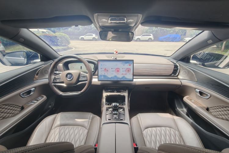 Used BYD Han 2023 DM-i Champion Edition 121KM Prestige Model Interior 3