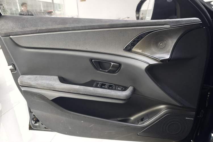 Used BYD Han 2023 DM-p War God Edition Interior 3