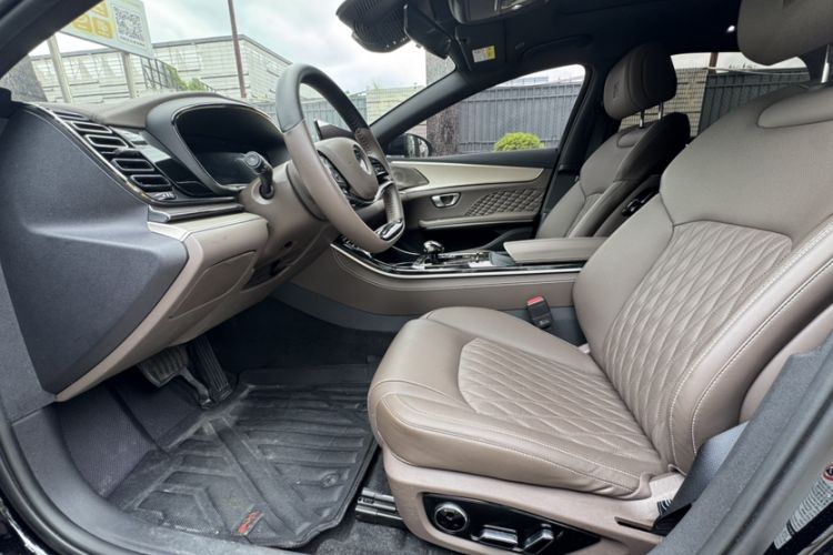 Used BYD Han 2023 DM-i Champion Edition 121KM Prestige Model Interior 4