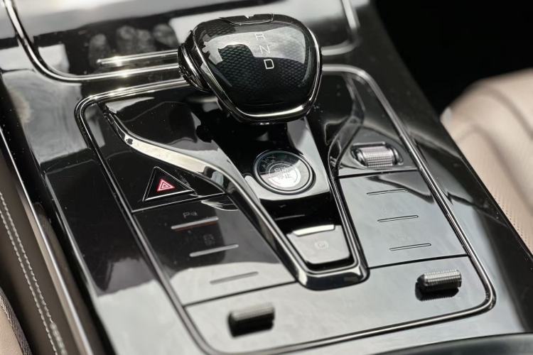 Used BYD Han 2023 DM-i Champion Edition 121KM Prestige Model Interior 4