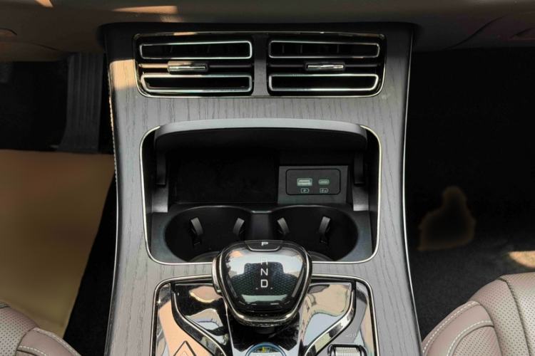 Used BYD Han 2023 DM-i Champion Edition 121KM Prestige Model Interior 5