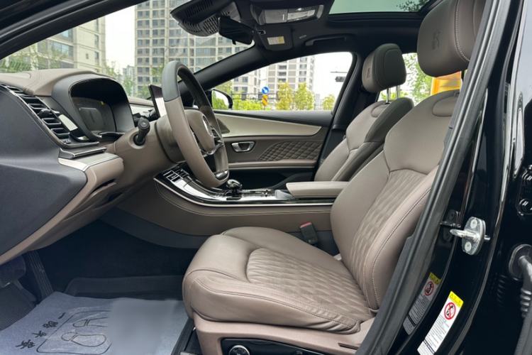 Used BYD Han 2023 DM-i Champion Edition 121KM Prestige Model Interior 5