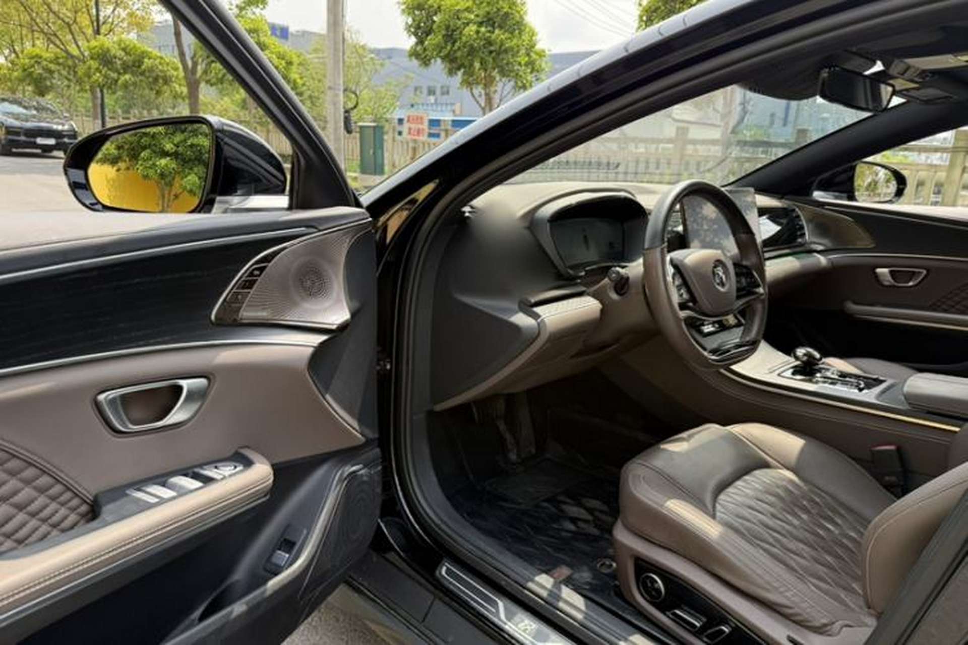 Used BYD Han 2023 DM-i Champion Edition 200KM Premium Model Interior 7