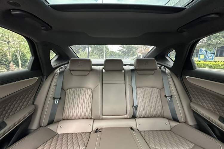 Used BYD Han 2023 DM-i Champion Edition 121KM Prestige Model Interior 7