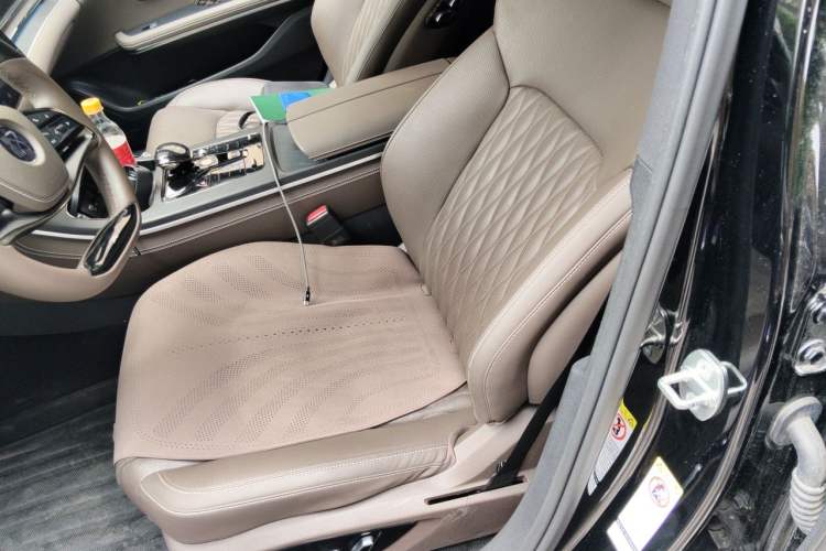 Used BYD Han 2023 DM-i Champion Edition 121KM Prestige Model Left Front Seat