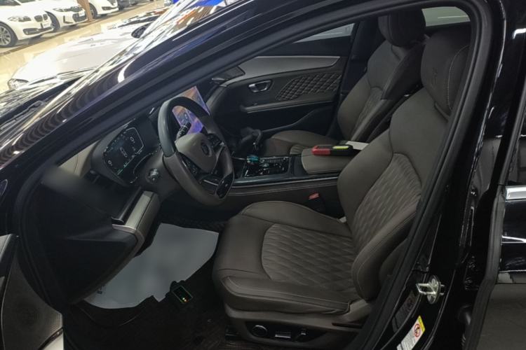 Used BYD Han 2023 EV Champion Edition 605KM Front-Drive Premium Model Left Front Seat