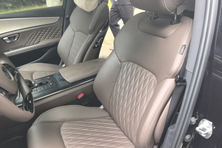 Used BYD Han 2023 EV Champion Edition 605KM Front-Drive Premium Model Left Front Seat