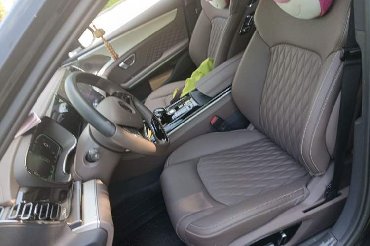 Used BYD Han 2023 DM-i Champion Edition 121KM Prestige Model Left Front Seat