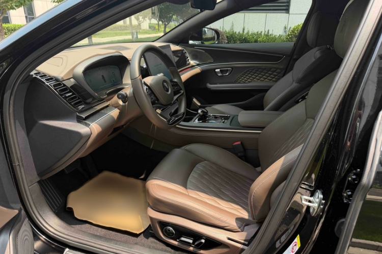 Used BYD Han 2023 DM-i Champion Edition 121KM Prestige Model Left Front Seat