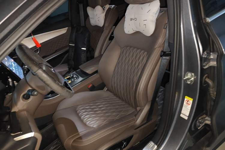 Used BYD Han 2023 EV Champion Edition 715KM Front-Drive Prestige Model Left Front Seat