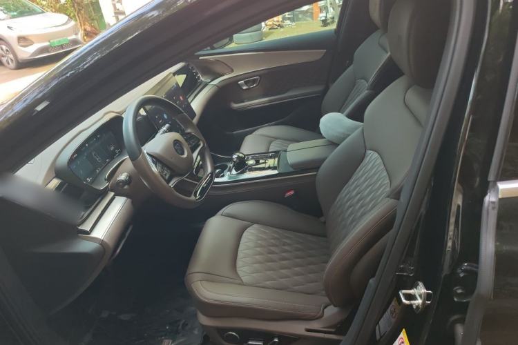 Used BYD Han 2023 EV Champion Edition 605KM Front-Drive Premium Model Left Front Seat