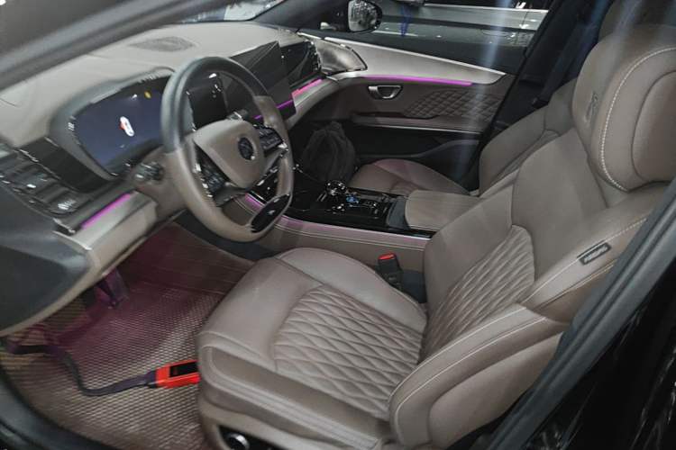 Used BYD Han 2023 EV Champion Edition 605KM Front-Drive Premium Model Left Front Seat