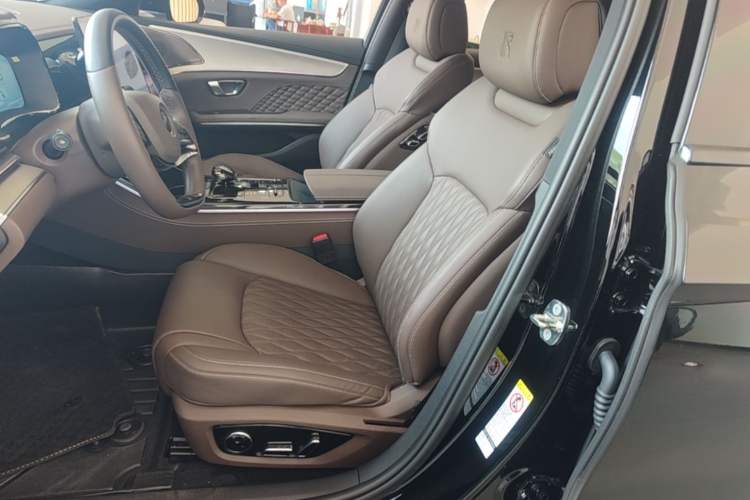 Used BYD Han 2023 DM-i Champion Edition 121KM Prestige Model Left Front Seat