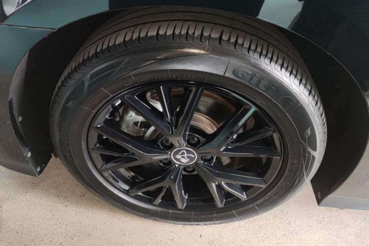 Used BYD Han 2023 DM-i Champion Edition 121KM Prestige Model Left Front Wheel Hub