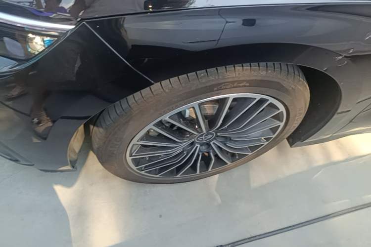 Used BYD Han 2023 EV Champion Edition 506KM Front-Wheel-Drive Premium Model Left Front Wheel Hub
