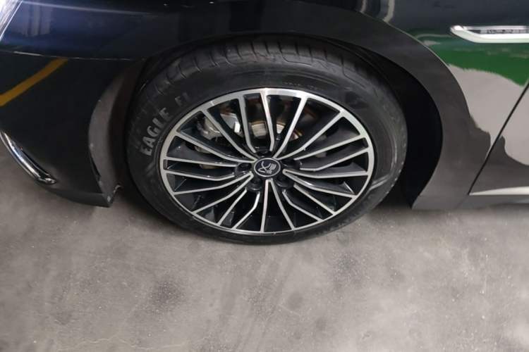 Used BYD Han 2023 DM-i Champion Edition 121KM Prestige Model Left Front Wheel Hub