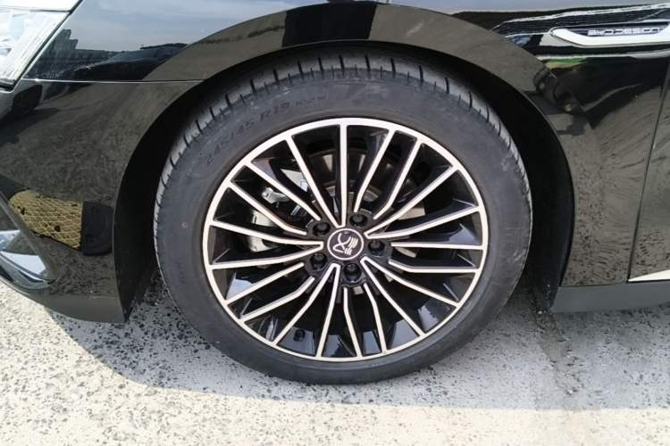 Used BYD Han 2023 DM-i Champion Edition 121KM Prestige Model Left Front Wheel Hub