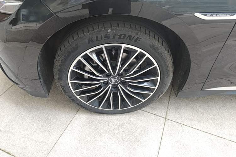 Used BYD Han 2023 EV Champion Edition 506KM Front-Wheel-Drive Premium Model Left Front Wheel Hub