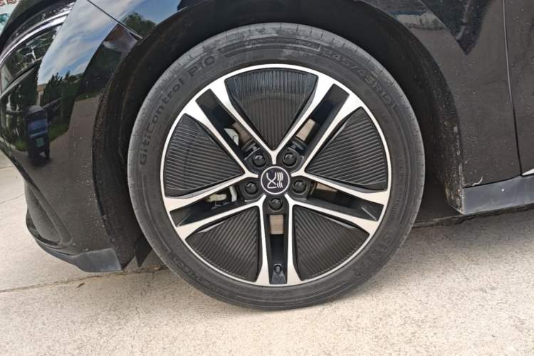 Used BYD Han 2023 EV Champion Edition 605KM Front-Drive Premium Model Left Front Wheel Hub