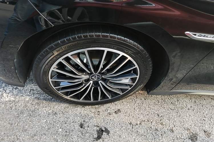 Used BYD Han 2023 EV Champion Edition 506KM Front-Wheel-Drive Premium Model Left Front Wheel Hub