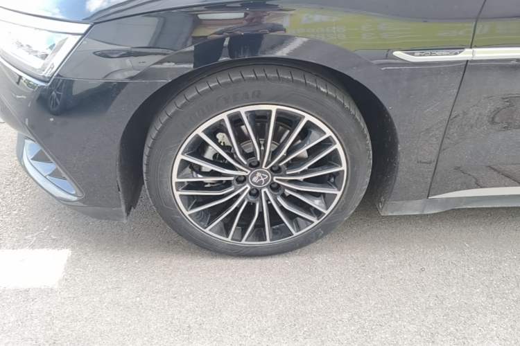 Used BYD Han 2023 DM-i Champion Edition 121KM Prestige Model Left Front Wheel Hub
