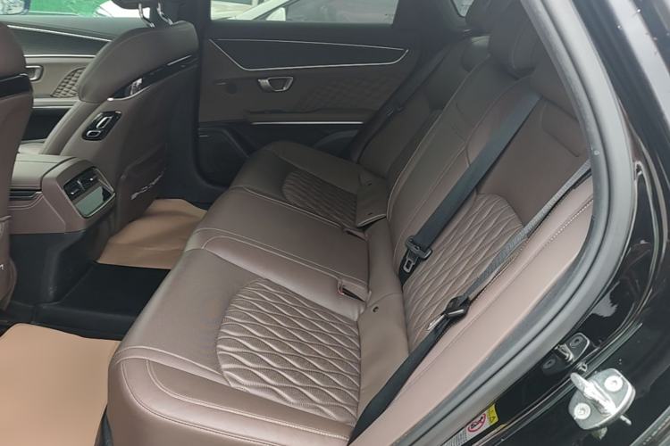 Used BYD Han 2023 DM-i Champion Edition 121KM Prestige Model Left Rear Seat