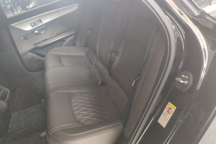 Used BYD Han 2023 EV Champion Edition 715KM Front-Drive Prestige Model Left Rear Seat