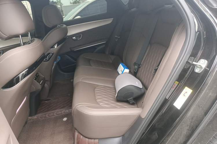 Used BYD Han 2023 DM-i Champion Edition 121KM Prestige Model Left Rear Seat