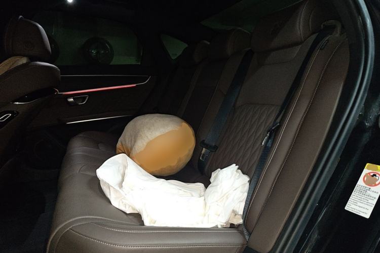 Used BYD Han 2023 DM-i Champion Edition 121KM Prestige Model Left Rear Seat