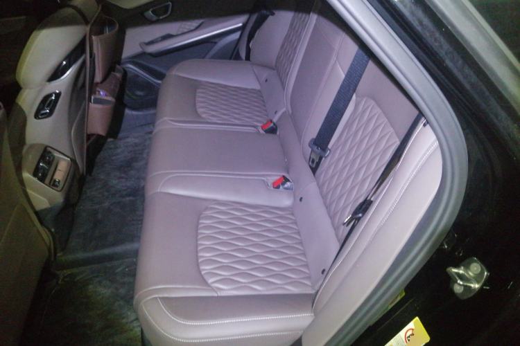 Used BYD Han 2023 EV Champion Edition 605KM Front-Drive Premium Model Left Rear Seat