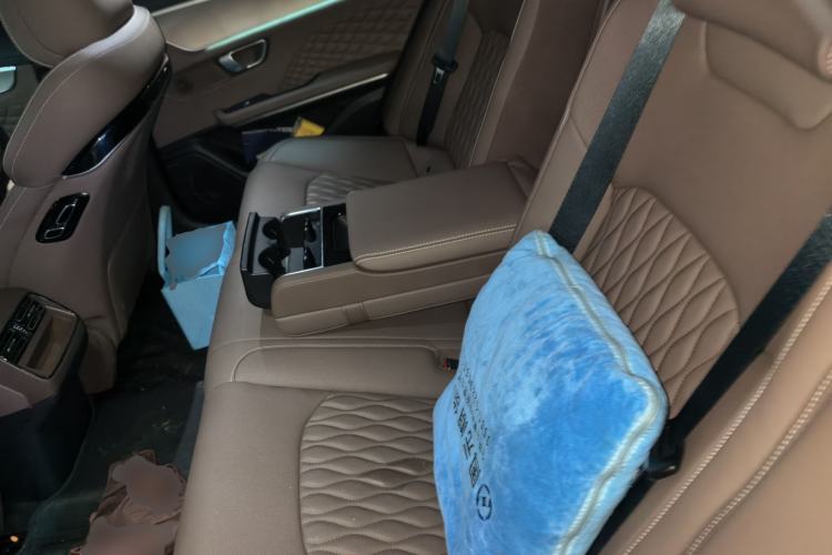 Used BYD Han 2023 DM-i Champion Edition 121KM Prestige Model Left Rear Seat